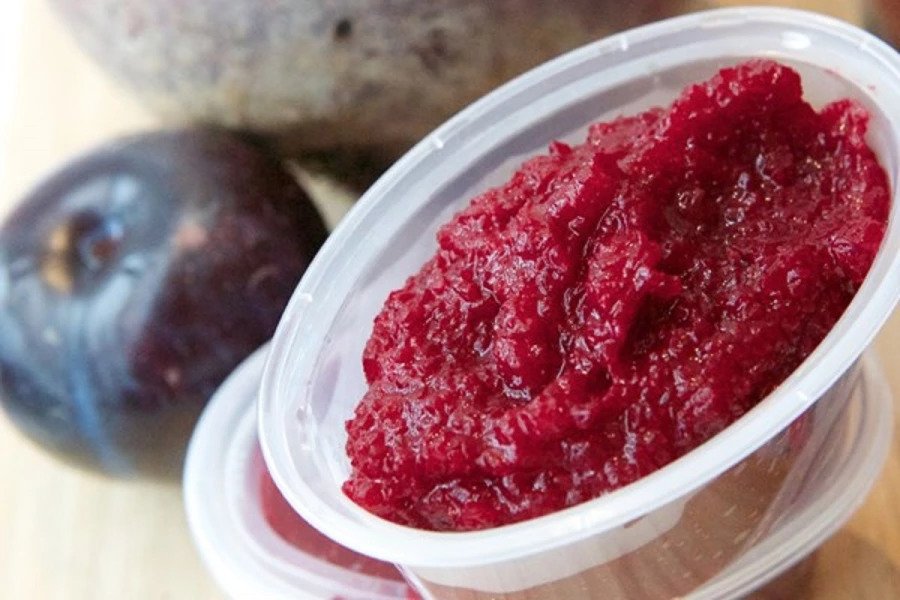 How to Make Plum Puree for Babies